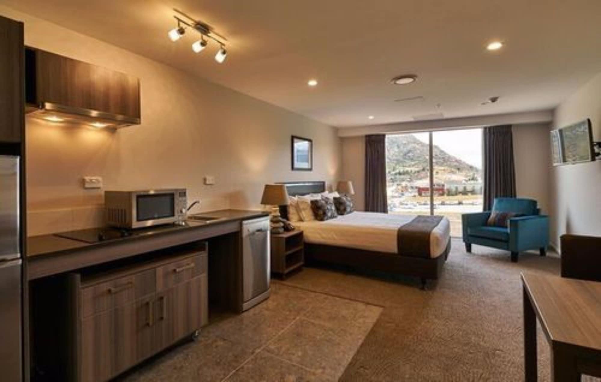 Ramada Suites By Wyndham Queenstown Remarkables Park Dış mekan fotoğraf