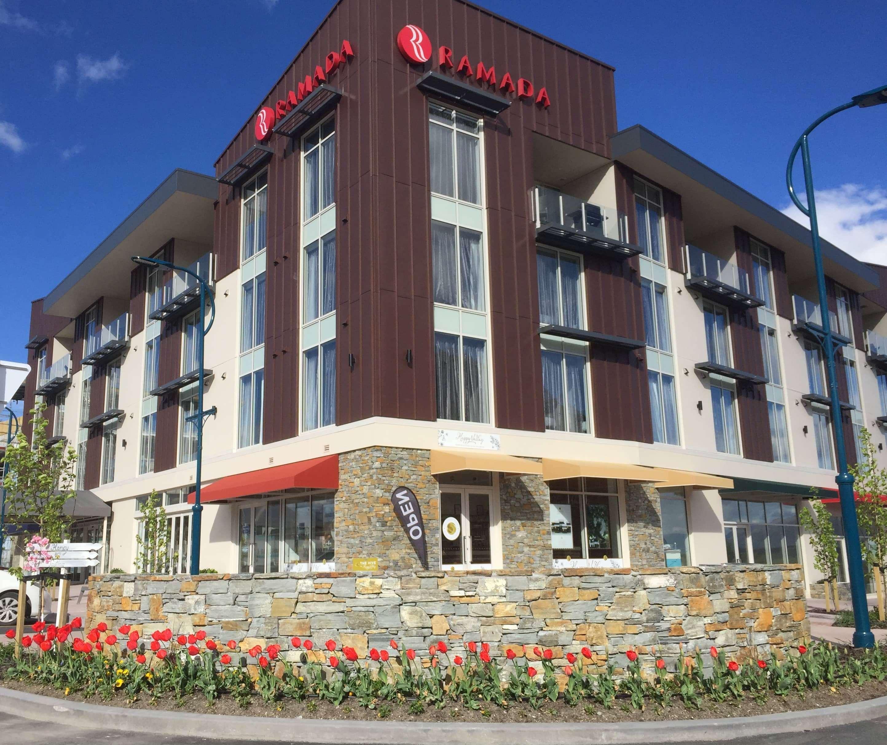 Ramada Suites By Wyndham Queenstown Remarkables Park Dış mekan fotoğraf