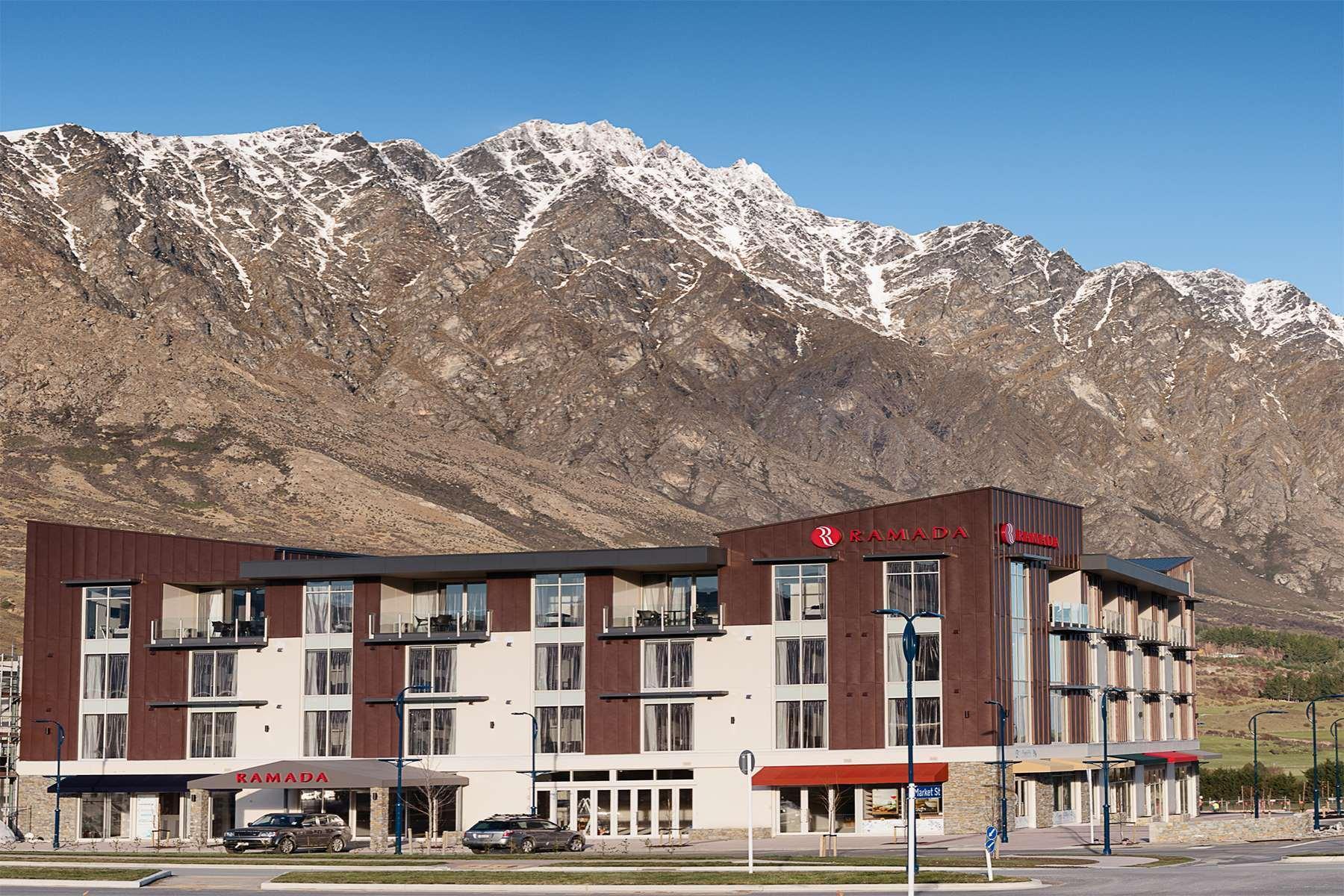 Ramada Suites By Wyndham Queenstown Remarkables Park Dış mekan fotoğraf