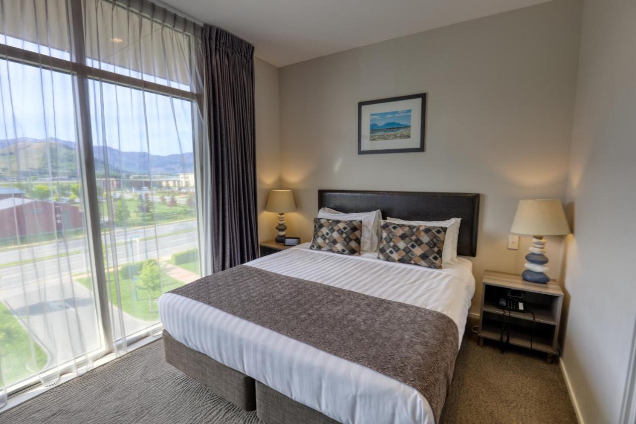 Ramada Suites By Wyndham Queenstown Remarkables Park Dış mekan fotoğraf