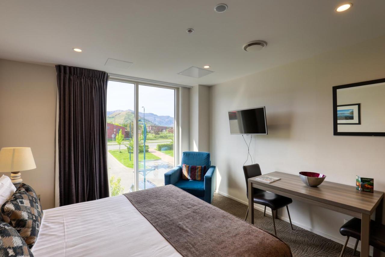 Ramada Suites By Wyndham Queenstown Remarkables Park Dış mekan fotoğraf